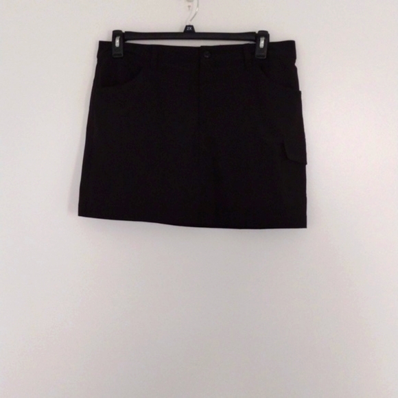 Eddie Bauer Pants - Eddie Bauer Black Cargo Skort Women's Size 12 Pockets‎ Pre-owned Sportswear